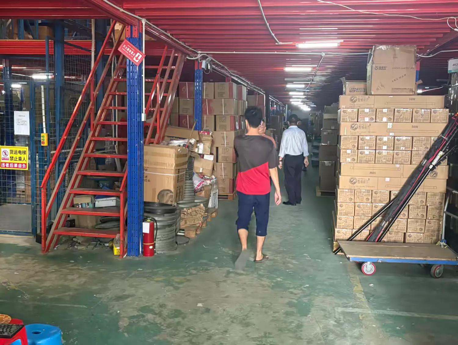 ?？谑协h(huán)境發(fā)展有限公司?開展2024年“119”消防宣傳月應急疏散演練