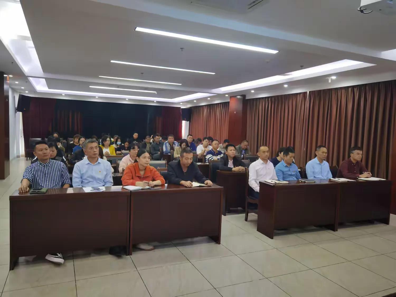 市環(huán)發(fā)公司開展學習貫徹黨的二十屆三中全會精神專題宣講暨黨課活動